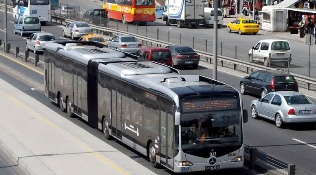 1 Mayıs'ta metrobüs vapur ve metro seferleri iptal mi edilecek?