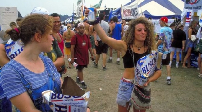 Çılgın festival Woodstock'tan akılalmaz görüntüler