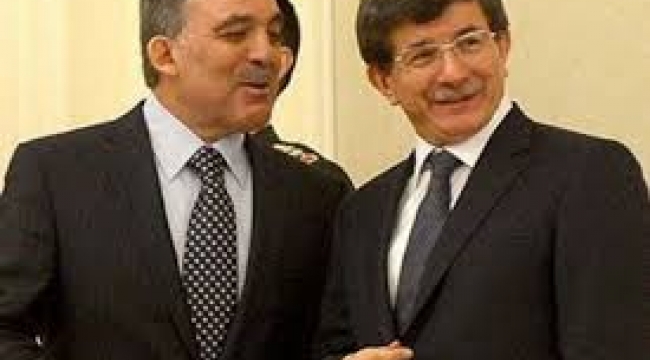Abdullah Gül ile Ahmet Davutoğlu tek bir parti mi kuracak ?