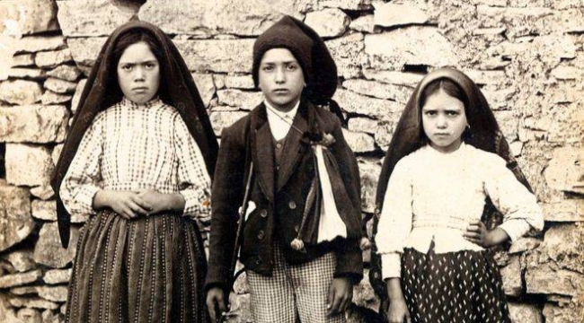 Fatima: Üç Çoban Çocuğun Bakire Meryem'i Görmesinin 100'üncü Yılı