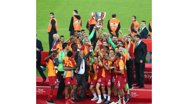Penaltılar, kırmızı kart, olaylar ve şampiyon Galatasaray!