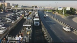 Şüpheli Metrobüs arızalarında bugün: Yine kuyruk yine çile