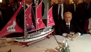 Yeniçağ yazarı Takan: Ne zaman ümit ışığı belirse Bahçeli yaygarayı basıyor