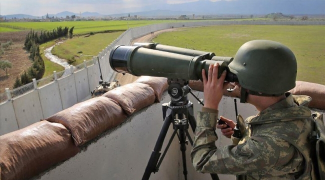 "ABD, Türkiye'nin operasyona hazırlandığı bölgeye TIR'larla silah yardımı yaptı" iddiası