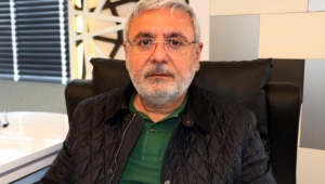 Mehmet Metiner: Yeni bir AK Parti'ye ihtiyaç var