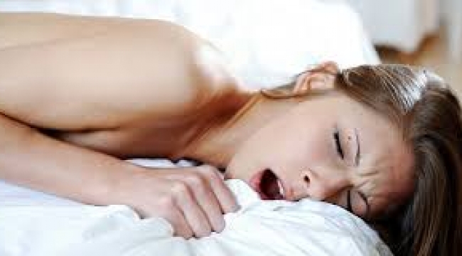 Bilinçsiz bir şekilde gerçekleşen uyku orgazmı hakkında ilginç bilgiler