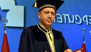 Erdoğan diploma meselesini açan yazardan 100 bin lira istedi