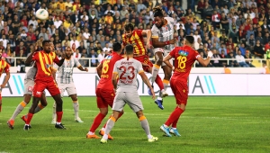 Galatasaray, 2 puanı son dakikalarda kaybetti