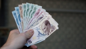 Türkiye'de her 10 kişiden 7'si borçlu çıktı
