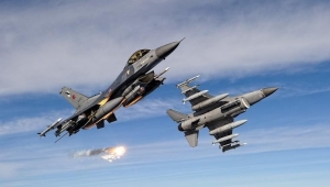 Türk savaş uçakları Barış Pınarı Harekatı kapsamında 30 kilometre derinliğe girdi