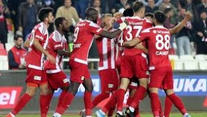 İşte Süper Lig'in yeni lideri!