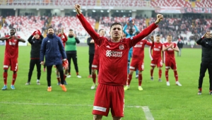 Sivasspor, Süper Lig'de ilk devreyi 3. kez lider tamamladı