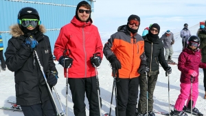 İmamoğlu'nun Palandöken'deki kayak tatili yazarların gündeminde | Kim, ne dedi?