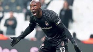 Atiba Hutchinson krizi: İndirim değil, zam bekliyorum