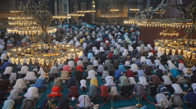 'Ayasofya açılışında 3 bin kişiye korona bulaştı'