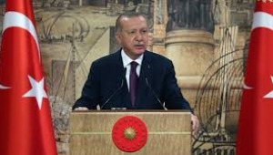"Ya dostluğumuz var be çay içmişliğimiz var"
