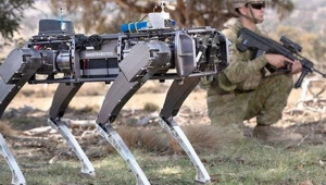 ABD ordusu üs güvenliği için "robot köpekleri" test etti