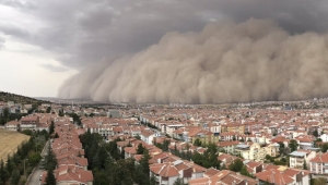 Ankara'da yeni kum fırtınası, uzaylıların işgali bekleniyor mu?