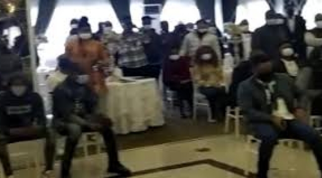Esenyurt'ta Afrikalıların izinsiz pazar ayinine polis baskını