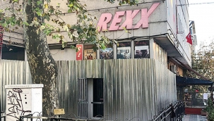 Rexx Sineması'nda yıkım başladı