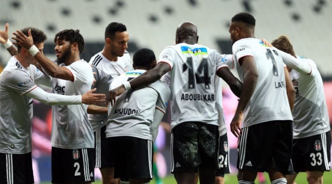 Beşiktaş Rizespor karşısında coştu, Dolmabahçe'de gol yağmuru var