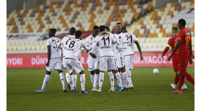 Malatyaspor'u yenen Trabzonspor zirve takibinde