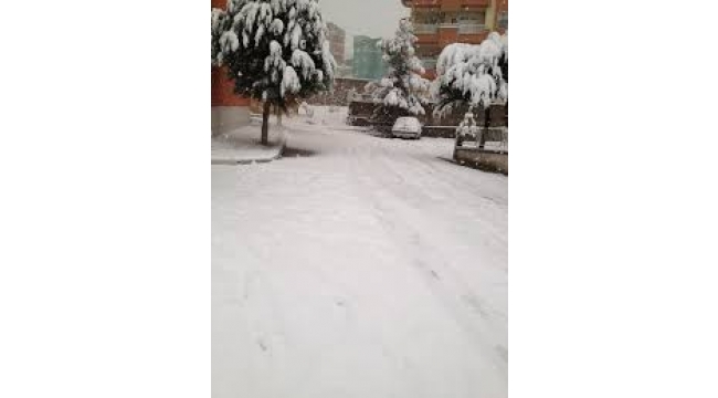  Hayırdır İnşallah. Kar, yağmur, dolu aynı anda yağdı 