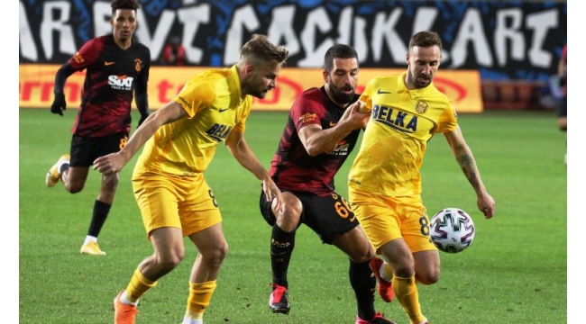 MKE Ankaragücü'ne 2-1 yenilen sarı-kırmızılılar, 8 maç sonra kaybetti.