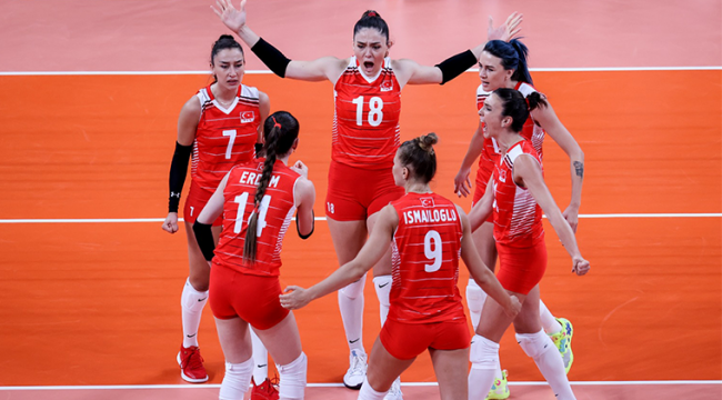 A Milli Kadın Voleybol Takımı, Tokyo 2020'de İtalya'ya mağlup oldu