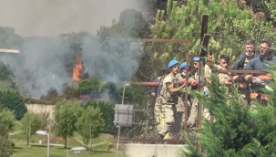 Esenler'de askeri kışladaki ağaçlık alanda yangın