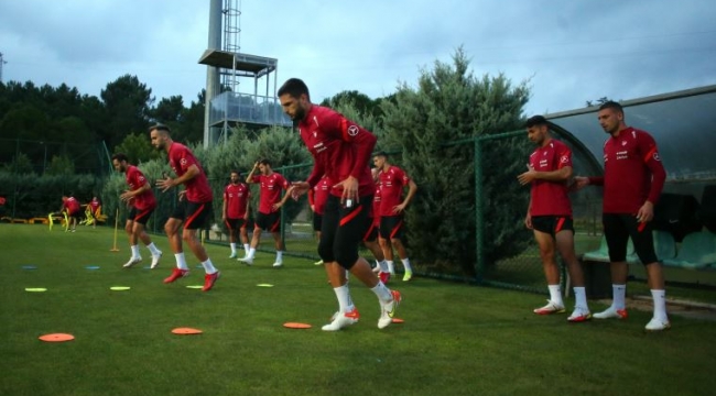 Futbolda milli günler!