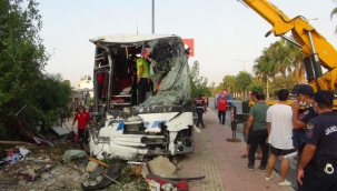 Mersin'de otobüs şarampole yuvarlandı: 33 yaralı