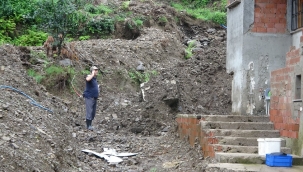 Rize'de şiddetli yağış! Evler tahliye edildi