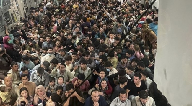 Rusya'dan 640 Afgan'ı taşıyan ABD uçağı hakkında iddia
