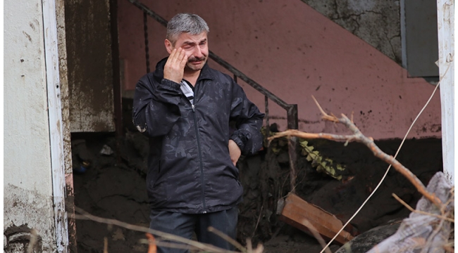 Sel felaketinde can kaybı 27'ye yükseldi
