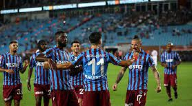 Trabzonspor, Sivasspor'u 2-1 yendi; ligde 2'de 2 yaptı