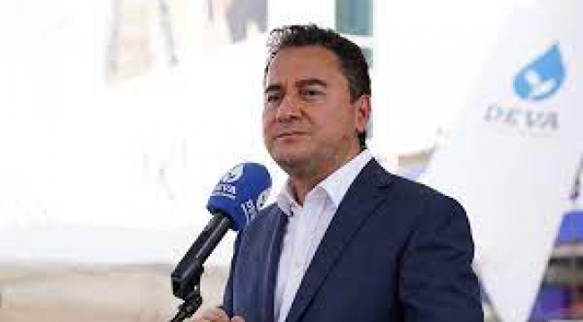 Babacan Yüce Divan'a gitmemek için sağı solu tehdit ettiler