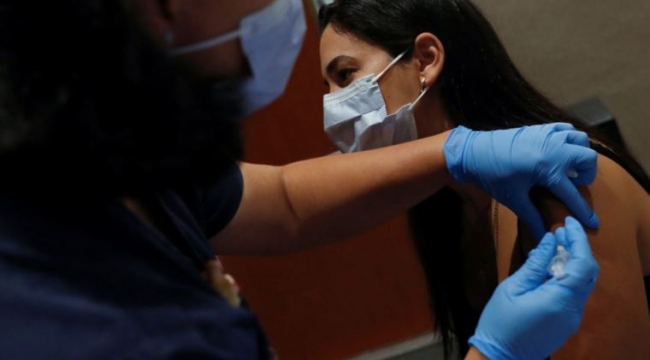 Şirketlerin baskın rolüne dayanamadı: mRNA aşısından vazgeçti
