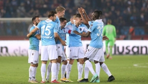 Lider horon oynuyor Trabzonspor 3-0 Gaziantep 