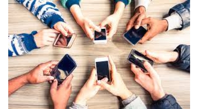 Cep telefonu insanın yaşamında neleri değiştirdi?