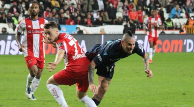 Lider Trabzonspor, Süper Lig'de ilk mağlubiyetini aldı