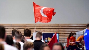 Özel Sporcular 24 Madalya İle Yurda Giriş Yaptı