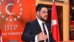 "Piyasaya yerli biri tarafından en az 40 milyar dolar döviz sürüldü"