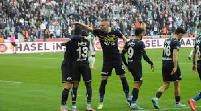 Fenerbahçe Giresunspor'u 2-1 ... 