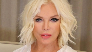 Ajda Pekkan'a İstanbulkart hediyesi