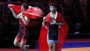 Milli güreşçilerimiz Kerem Kamal ve Murat Fırat şampiyon oldu