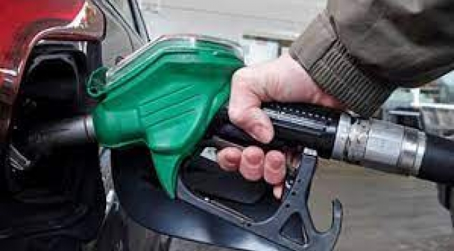 Benzine indirim geldi...