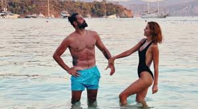 Volkan Demirel'in Eşi Zeynep Sever Bikinili Pozuyla Yürek Hoplattı!