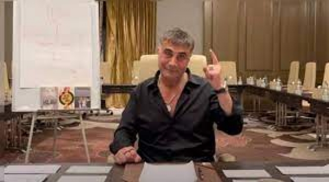  '3 karanlık yapı var'