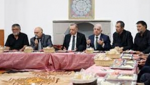 Erdoğan'dan cemevinde iftar